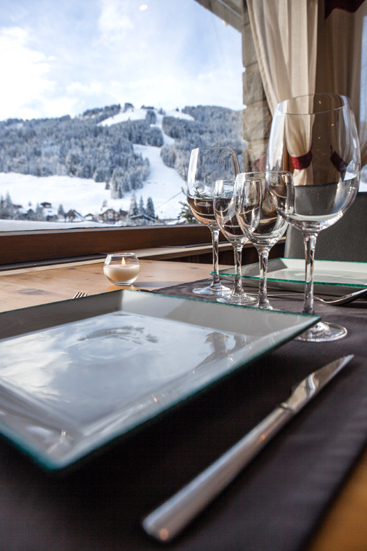 table restaurant avec vue en hiver