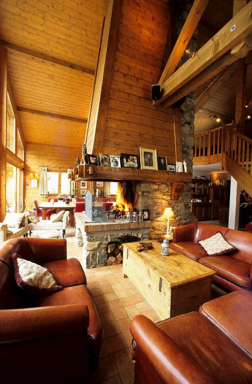 Hotel Au Coin du Feu / Chilly Powder_Morzine
