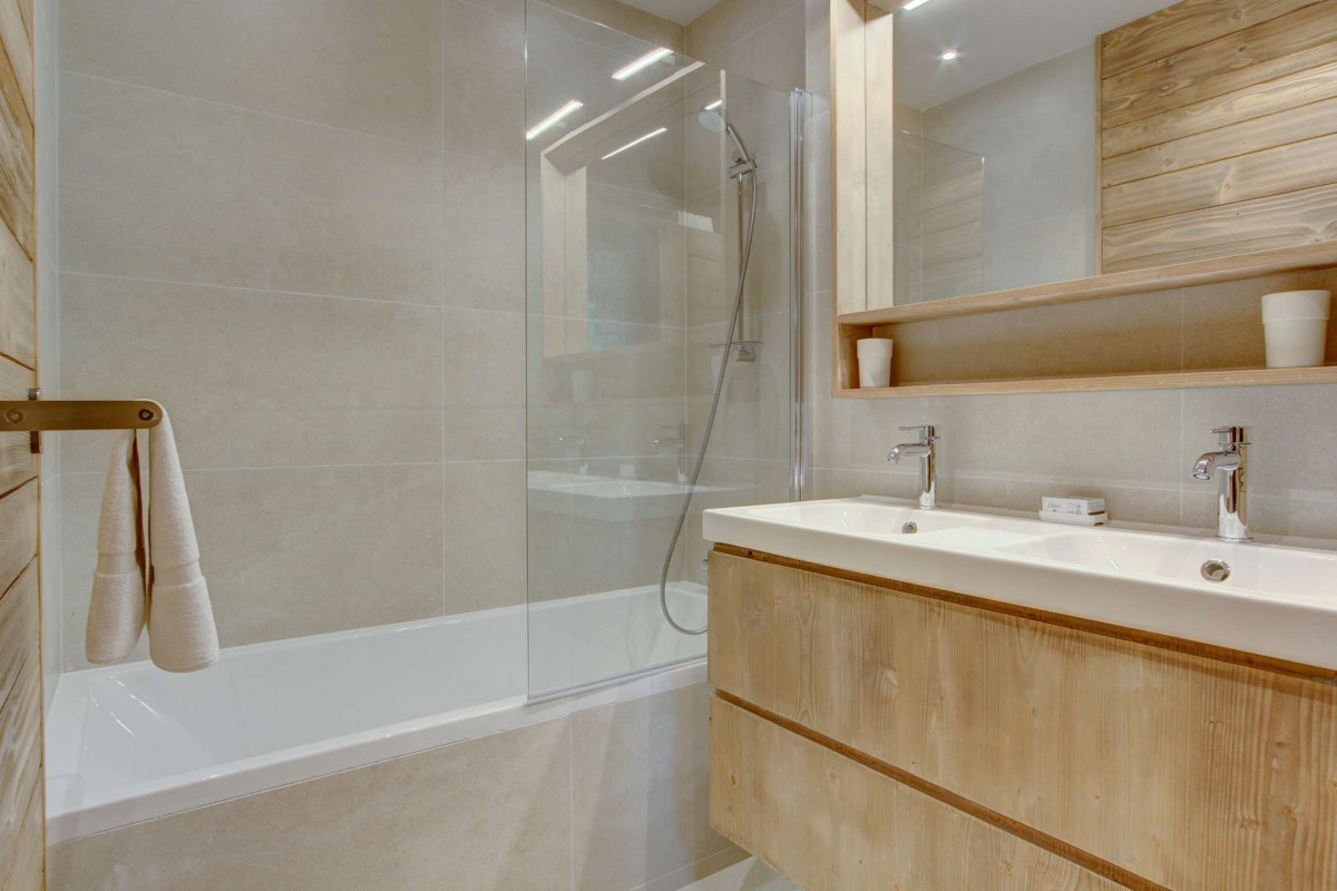 _clients_227411002_photos_247j_5939027