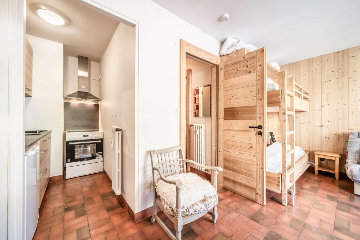 _clients_227411002_photos_361k_6649984