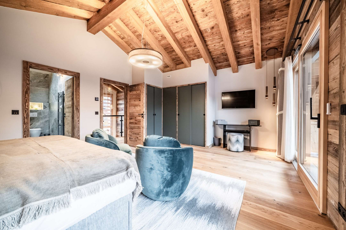 _clients_227411002_photos_383q_6803520