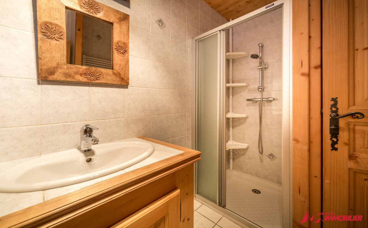 _clients_227411002_photos_79j_6833822 _clients_227411002_photos_79j_6833822