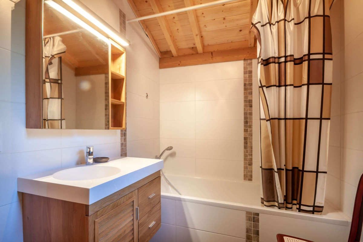 _clients_227411002_photos_81j_7002009