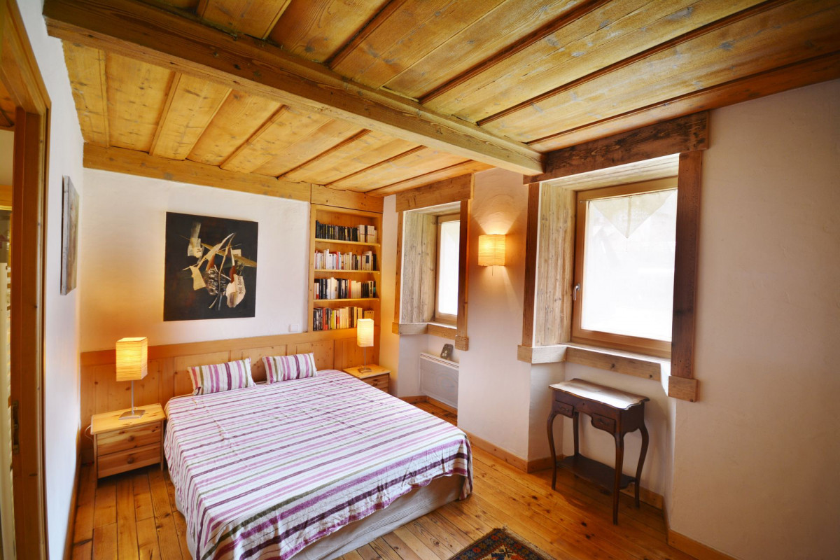 _lv_images__lot_0000010408_06_7216716