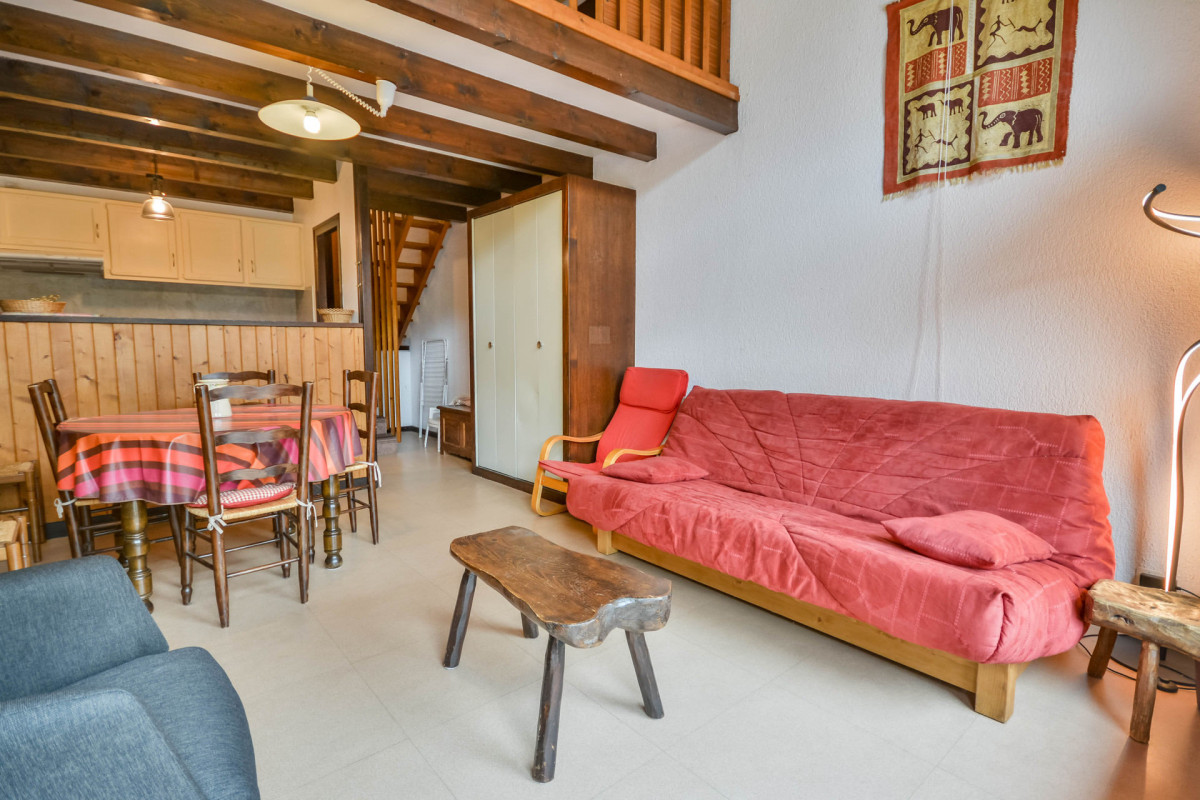 _lv_images__lot_0000040028_02_7739432 _lv_images__lot_0000040028_02_7739432