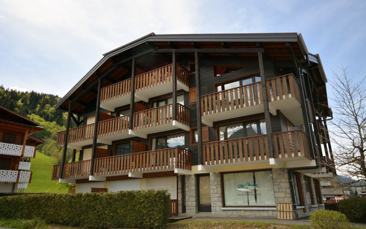 _lv_images__lot_0000060060_08_6706890