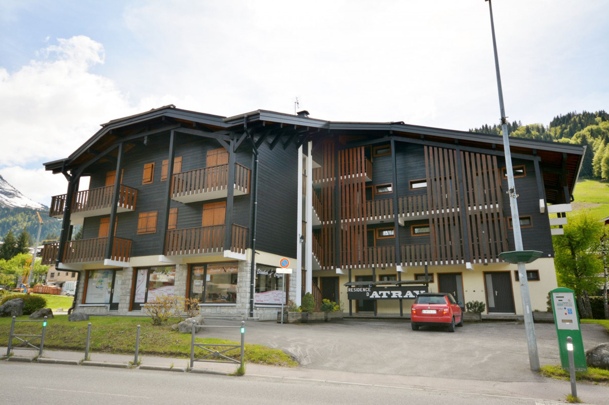 _lv_images__lot_0000060201_08_7077397