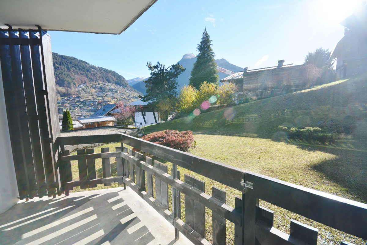 _lv_images__lot_0000100231_07_7186160