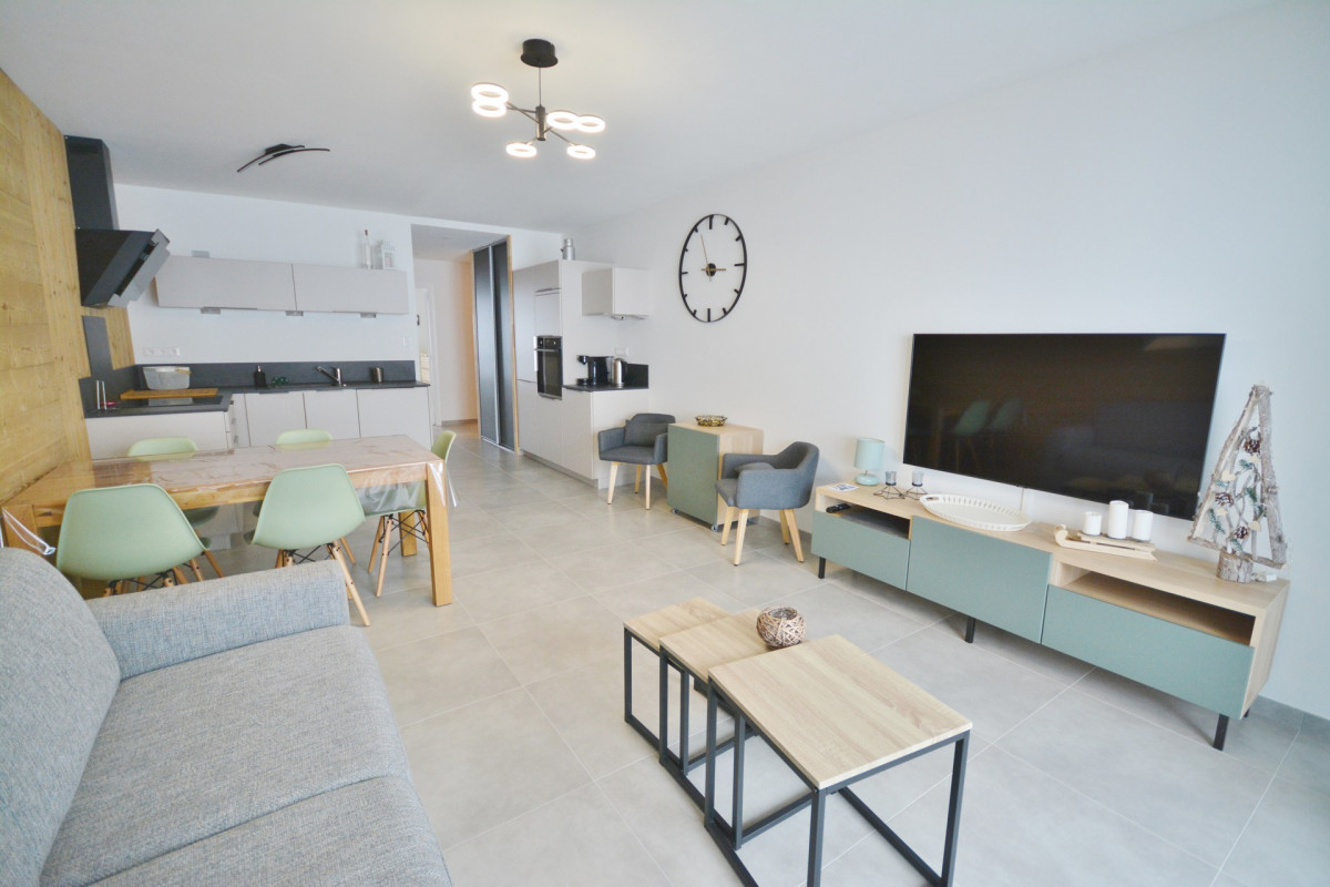 _lv_images__lot_0000100231_09_7006817 _lv_images__lot_0000100231_09_7006817