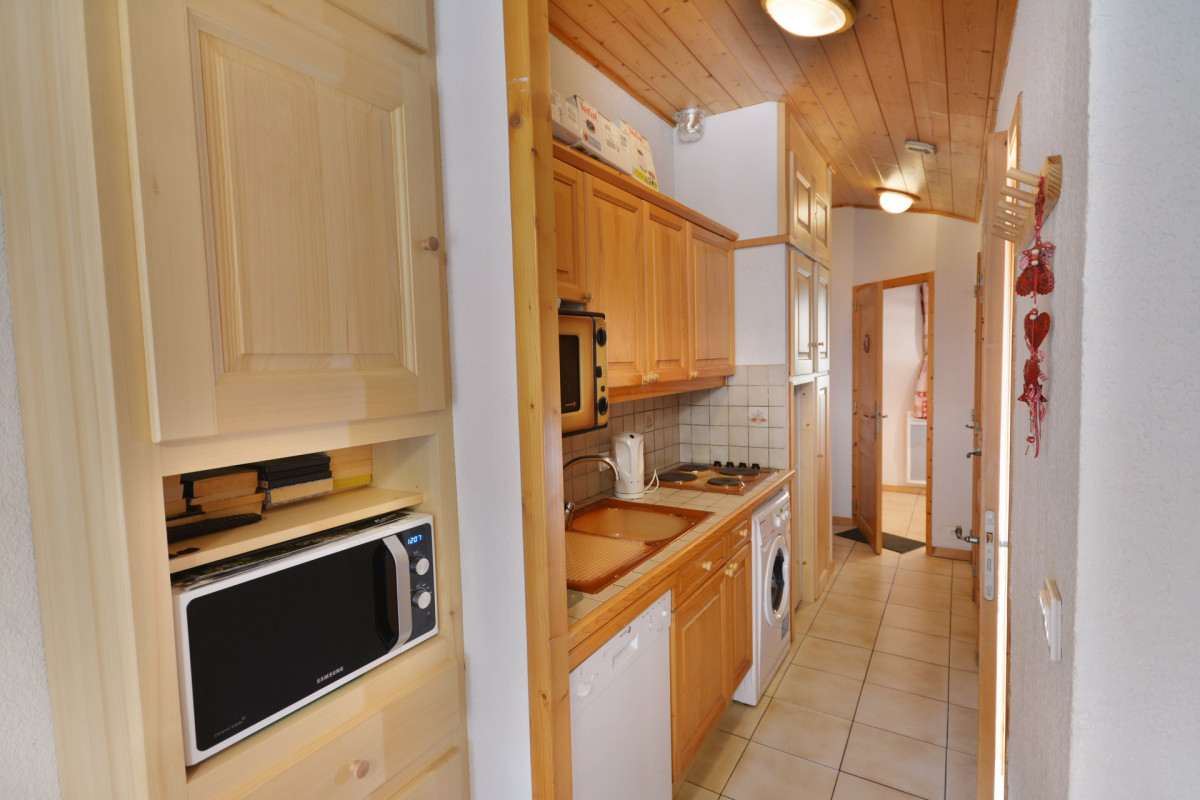 _lv_images__lot_0000920233_03_7108694 _lv_images__lot_0000920233_03_7108694