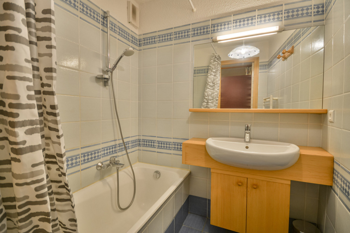 _lv_images__lot_0001020121_06_7127760 _lv_images__lot_0001020121_06_7127760