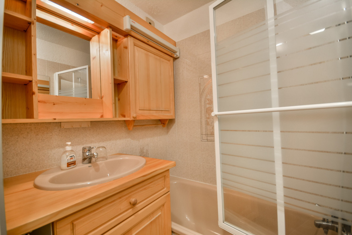 _lv_images__lot_0020392229_07_6881539