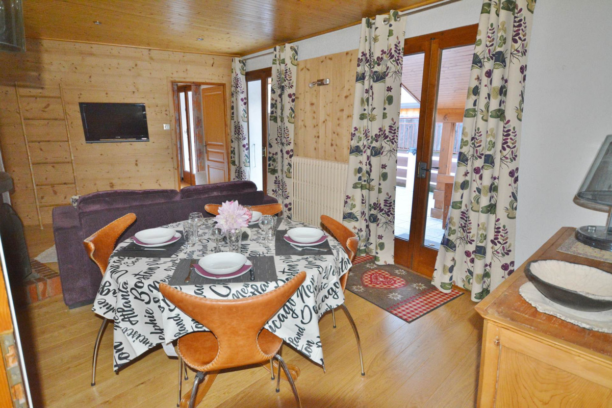 _lv_images__lot_0020392240_02_6969178