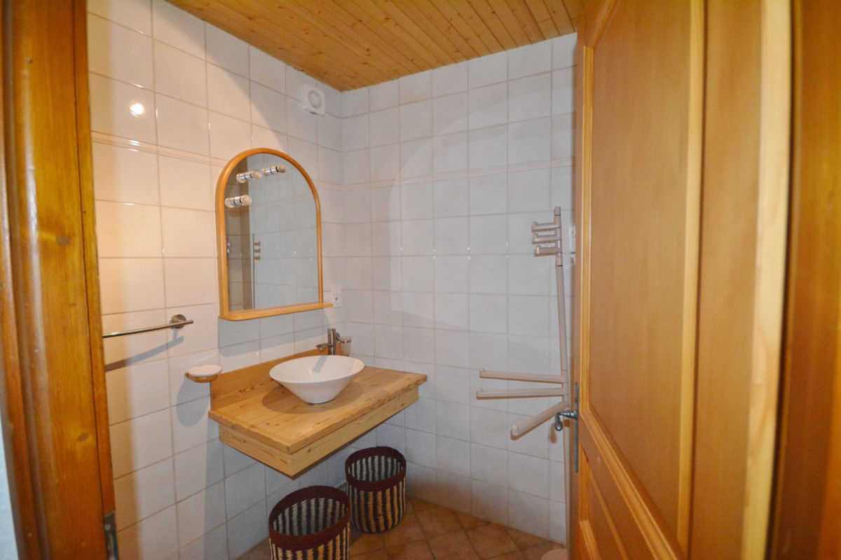 _lv_images__lot_0020392240_07_6969184