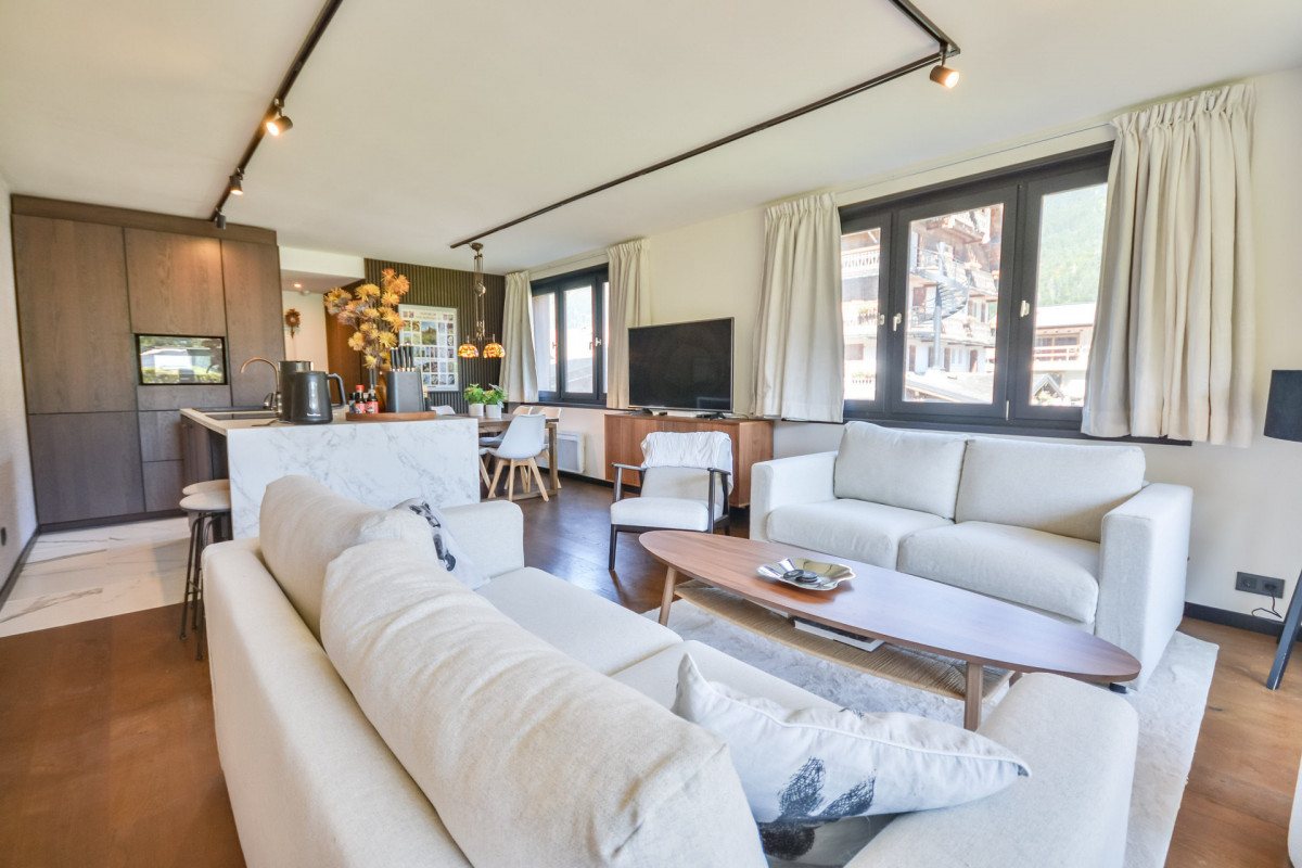 _lv_images__lot_0020392295_03_6930795 _lv_images__lot_0020392295_03_6930795