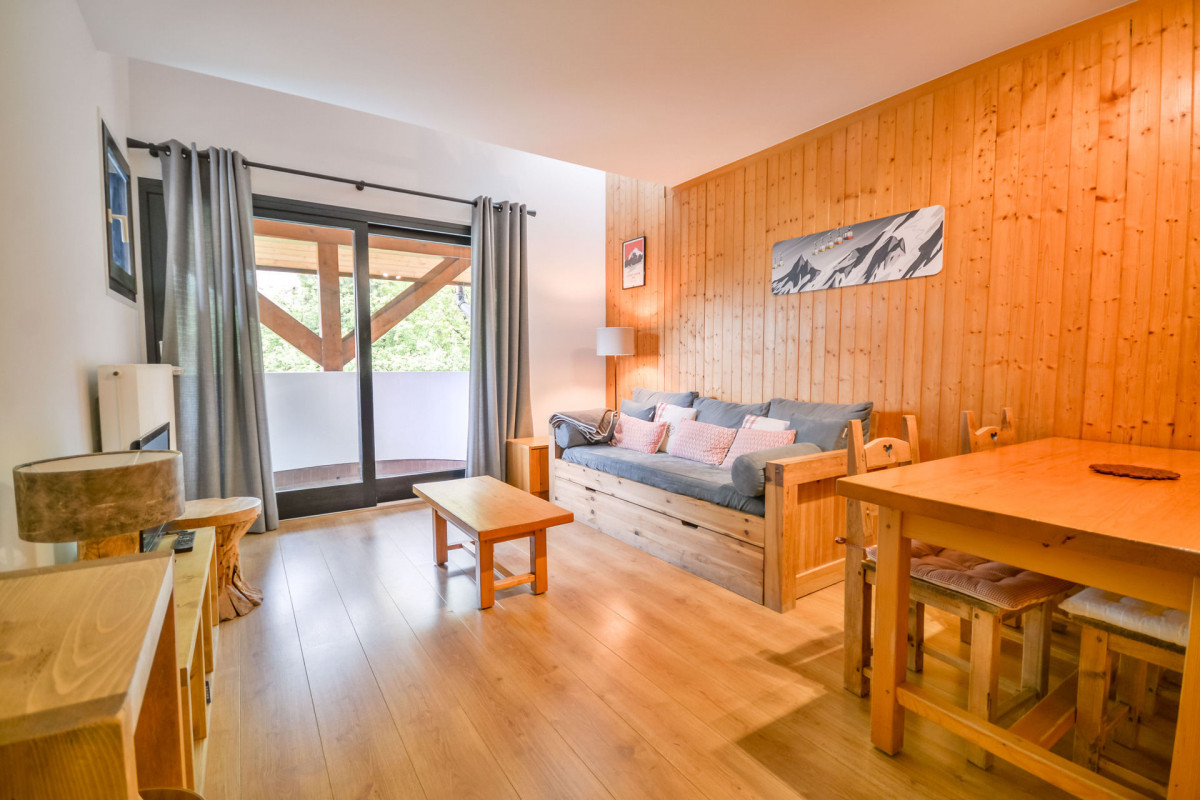 _lv_images__lot_0020392308_01_6706896