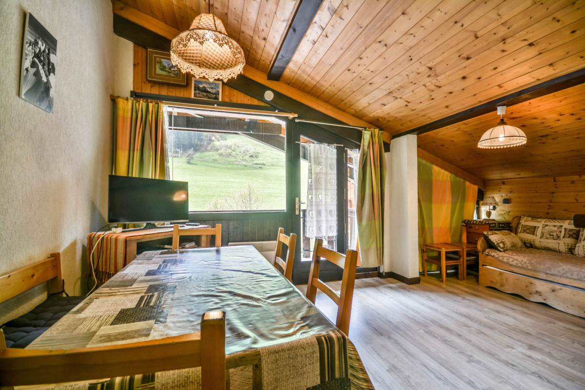 _lv_images__lot_0020392438_02_7119987