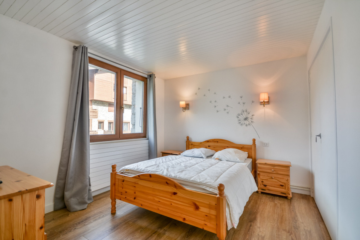 _lv_images__lot_0020392459_06_6941639 _lv_images__lot_0020392459_06_6941639