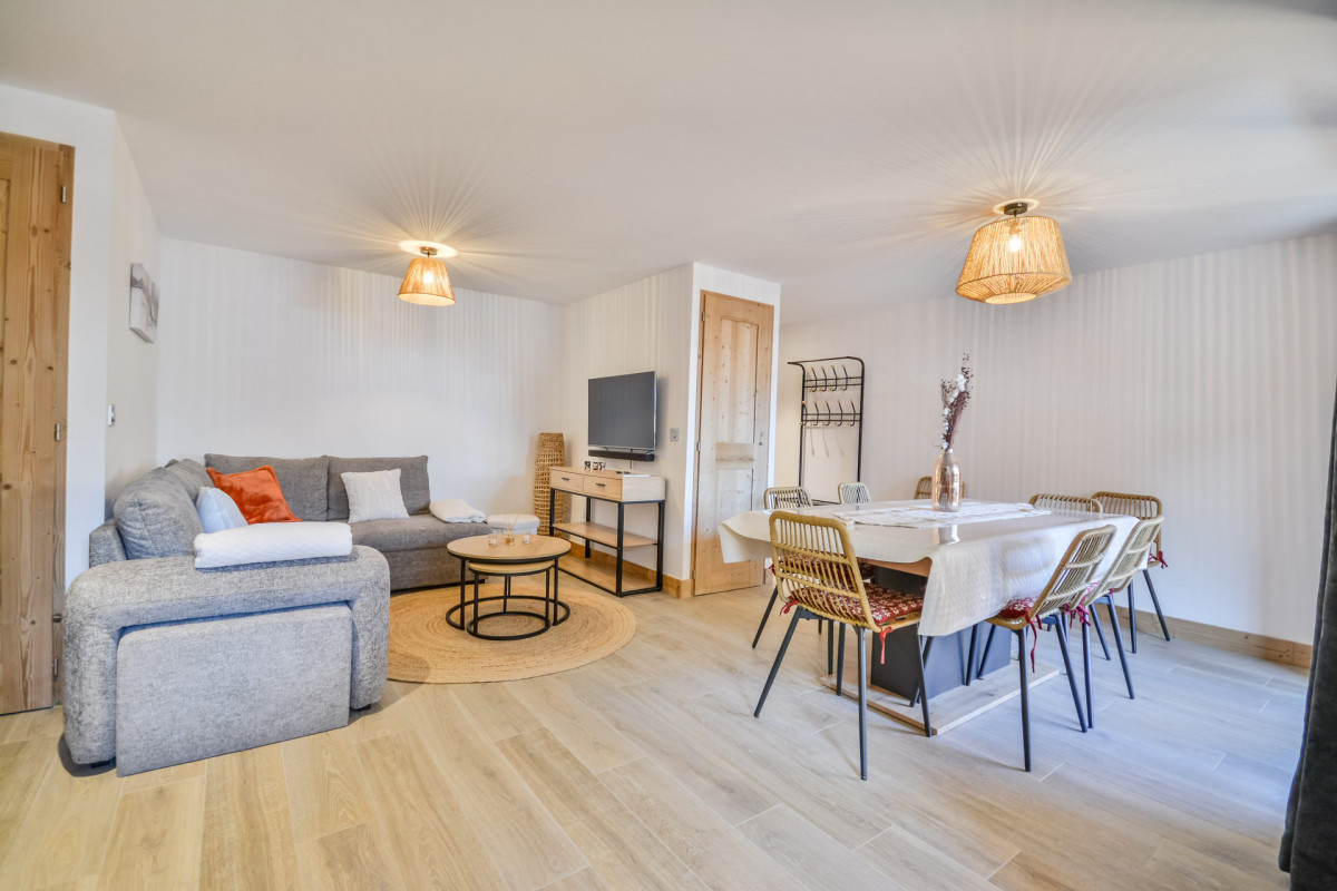 _lv_images__lot_0020392464_02_7150980