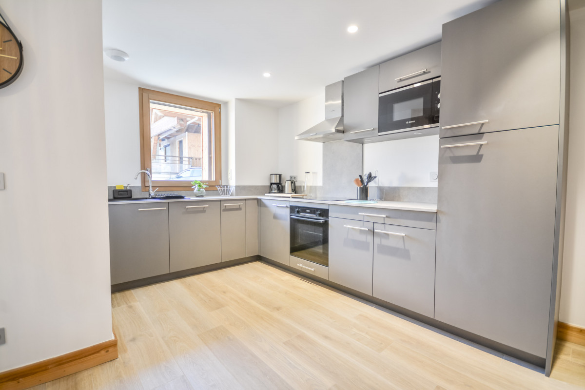 _lv_images__lot_0020392464_03_7143215