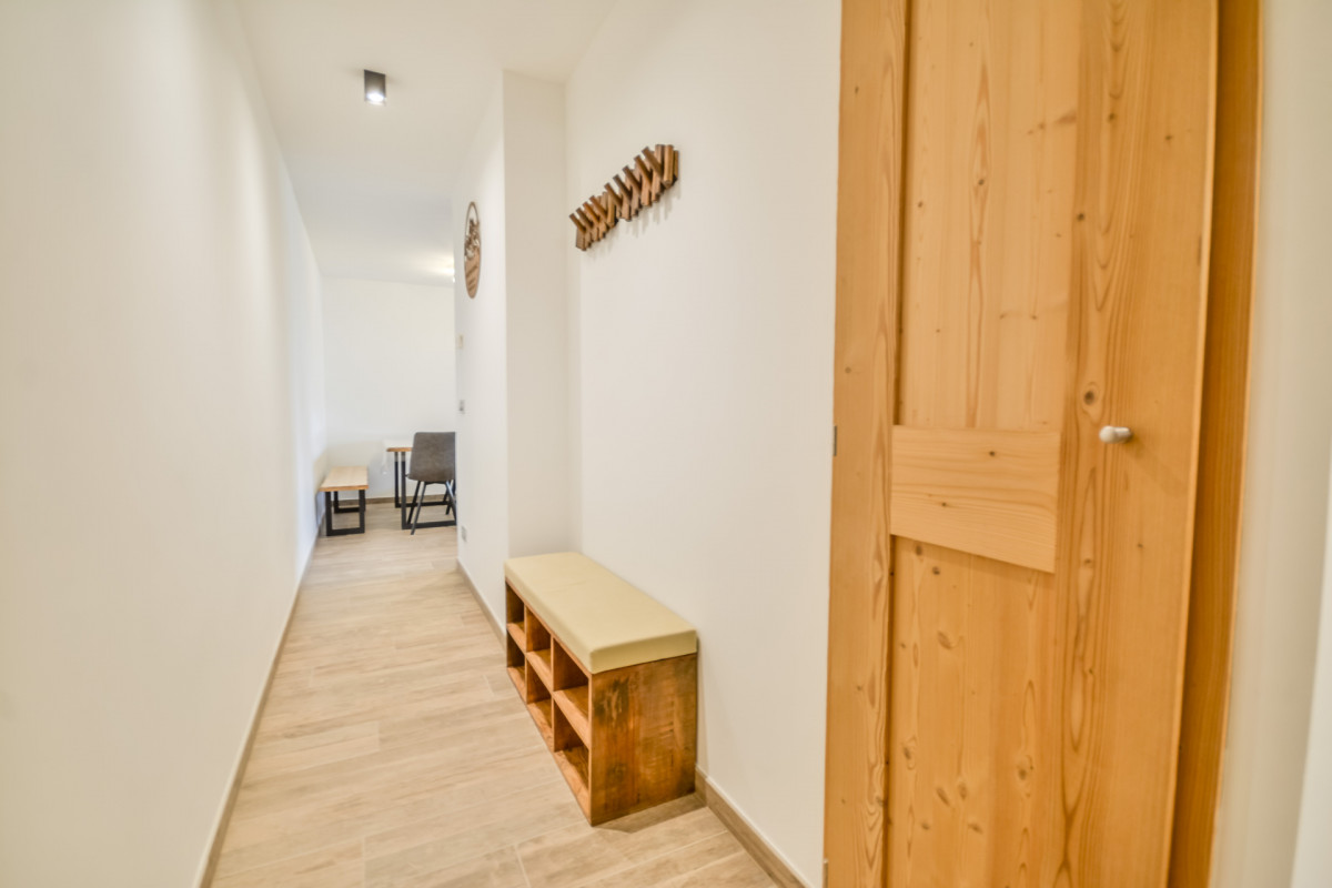 _lv_images__lot_0020392466_10_6706539