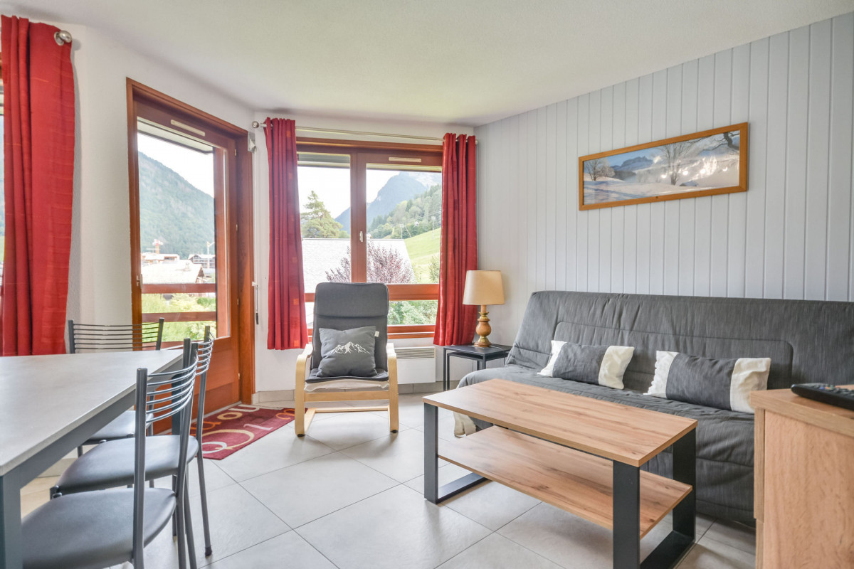 _lv_images__lot_0020392477_02_7123979