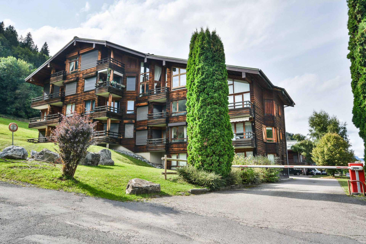 _lv_images__lot_0020392477_10_6611400