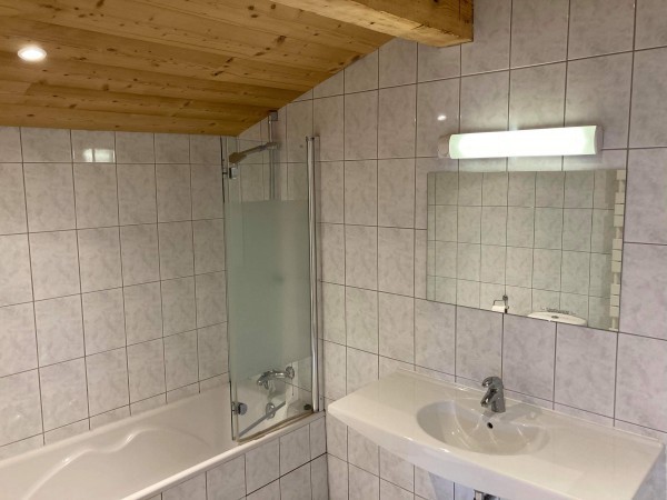chambre-3-sdb-baignoire-toilettes-3818842