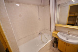 _lv_images__lot_0020392266_05_6107088