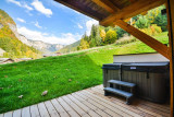 _lv_images__lot_0020392425_09_7738998