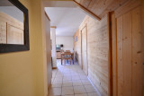 _lv_images__lot_0020392431_10_7750907