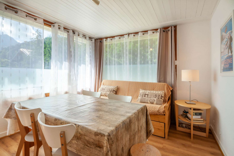 _clients_227411002_photos_19a_6633528