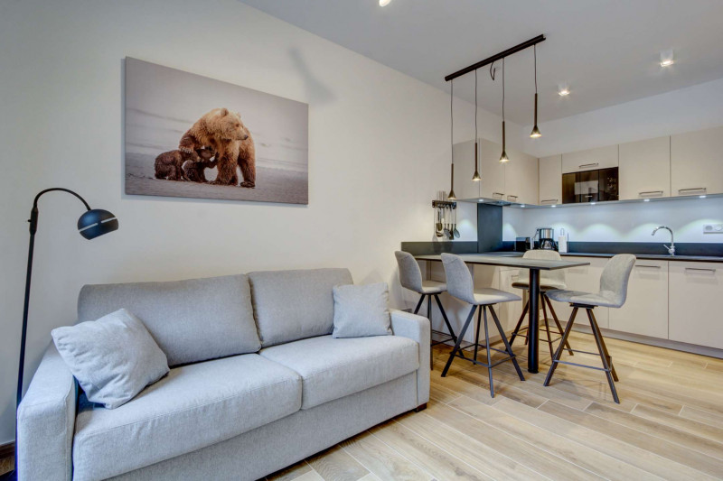 _clients_227411002_photos_328a_6720190