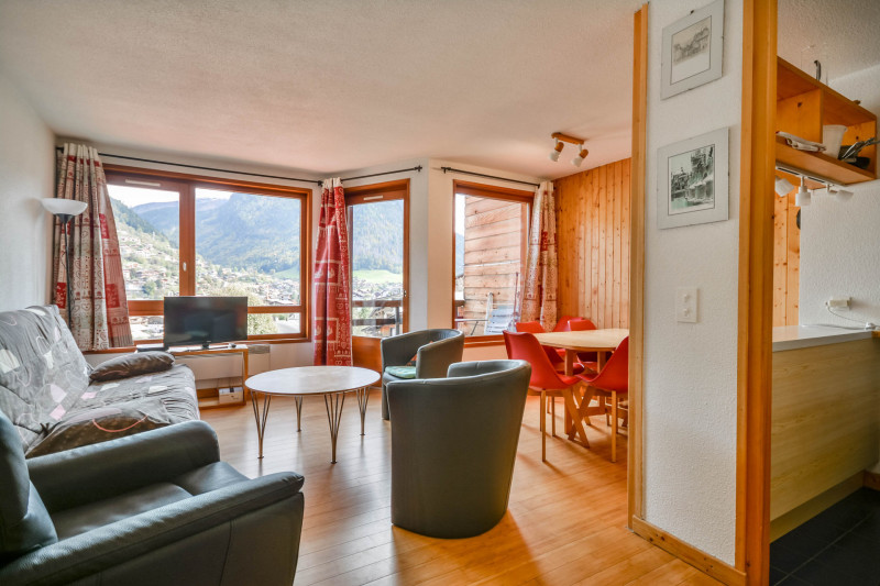 _lv_images__lot_0000750310_01_6699165