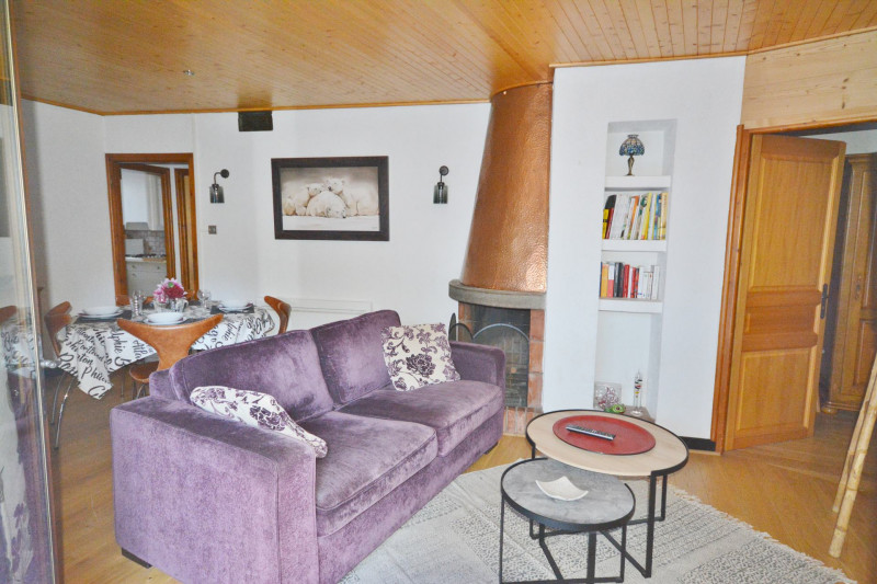 _lv_images__lot_0020392240_01_7136076