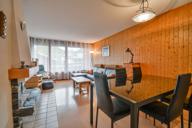 _lv_images__lot_0020392250_01_7284536