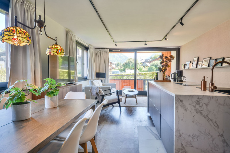 _lv_images__lot_0020392295_01_6805452