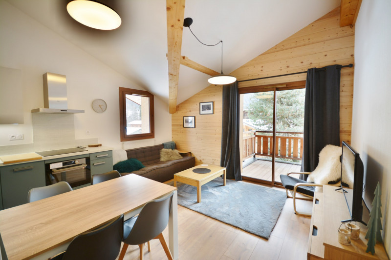 _lv_images__lot_0020392322_01_6662900