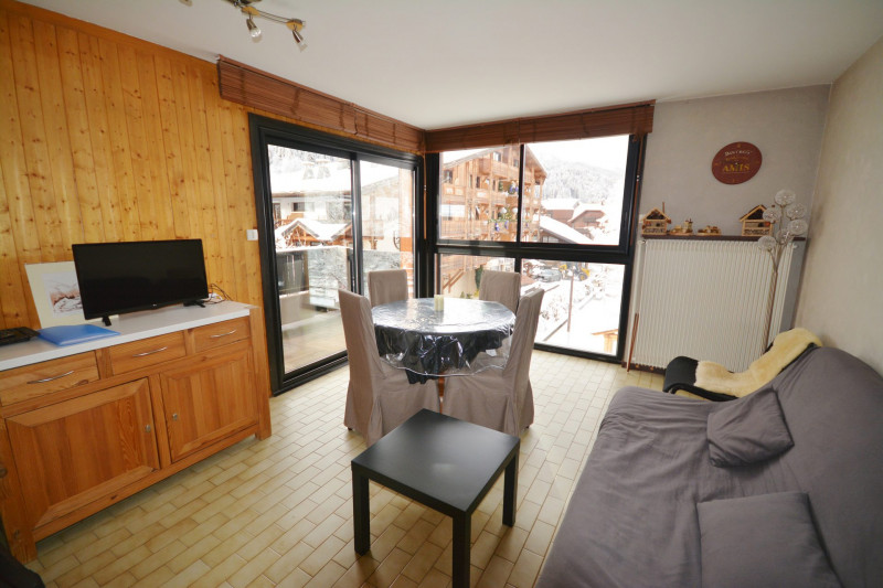 _lv_images__lot_0020392323_01_6830974