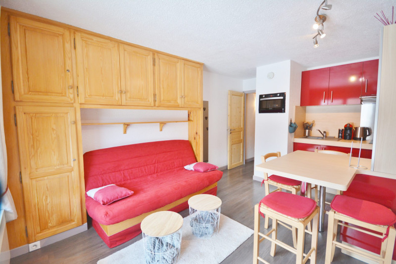 _lv_images__lot_0020392327_01_7217445