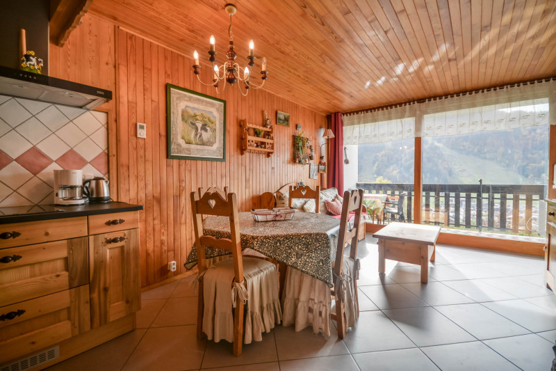 _lv_images__lot_0020392410_01_6706720